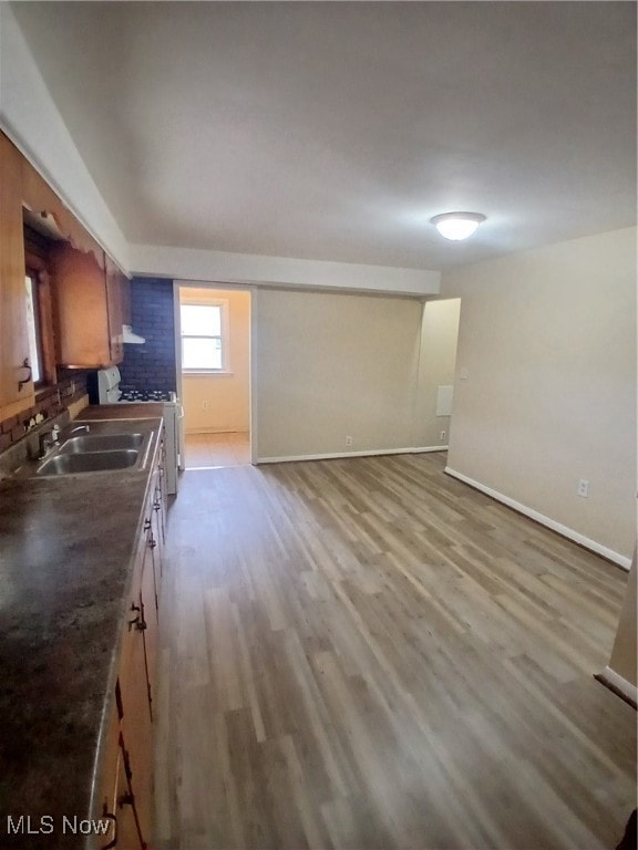 142 N Bridge St, Struthers, OH 44471 - photo 5