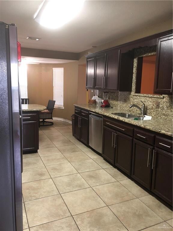 900 W Sam Houston Blvd, Pharr, TX 78577 - photo 4