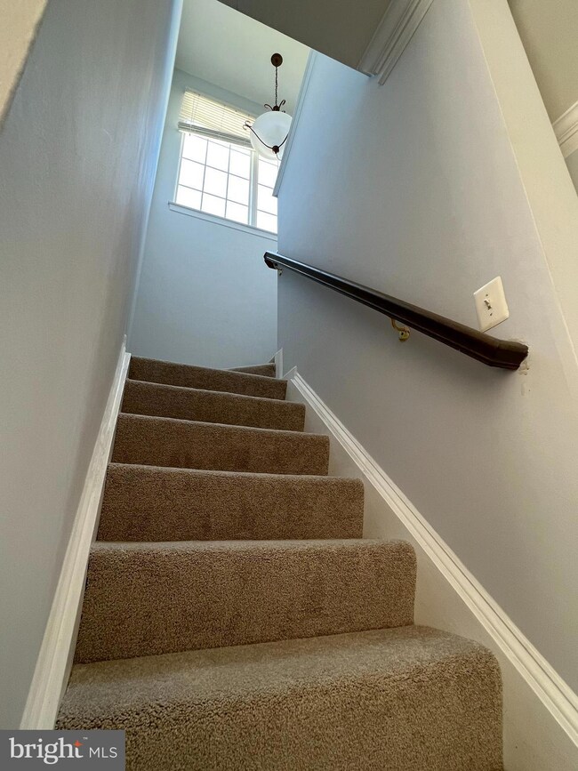 42693 Newcomer Terrace, Chantilly, VA 20152 - photo 5