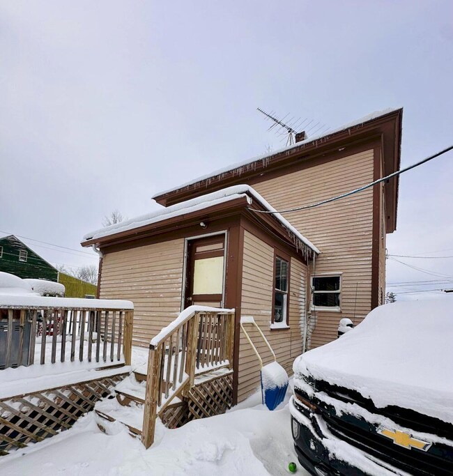 38 Mechanic St, Skowhegan, ME 04976 - photo 3