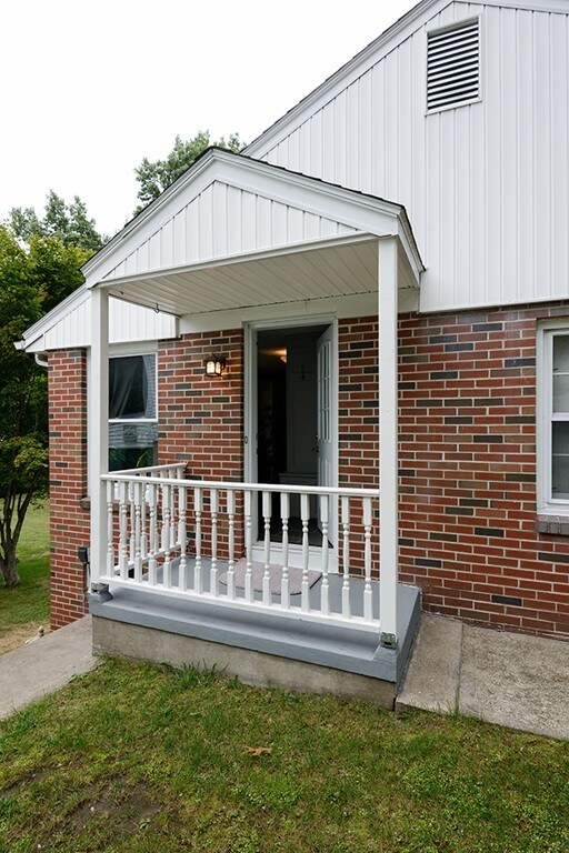 56 E Gooseberry Rd, West Springfield, MA 01089 - photo 4