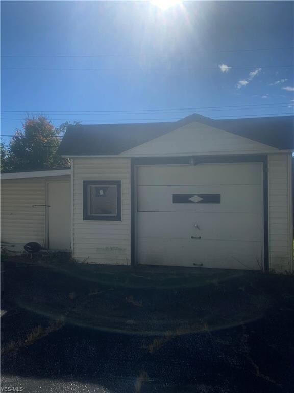 19812 Libby Rd, Maple Heights, OH 44137 - photo 2