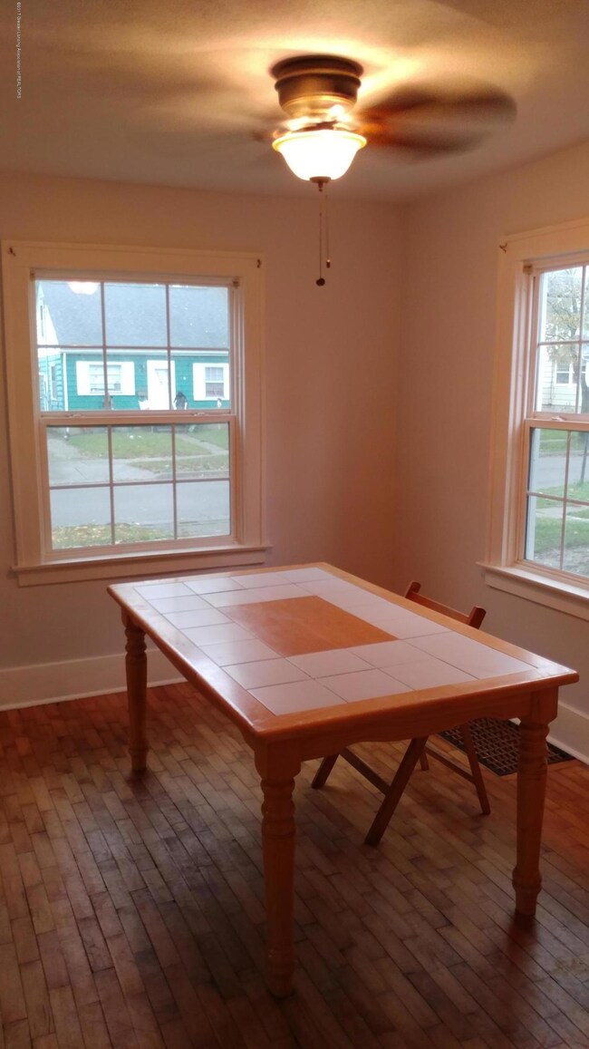 2521 Dining