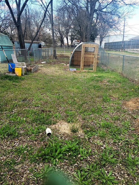 1100 N Morris St, Gainesville, TX 76240 - photo 4