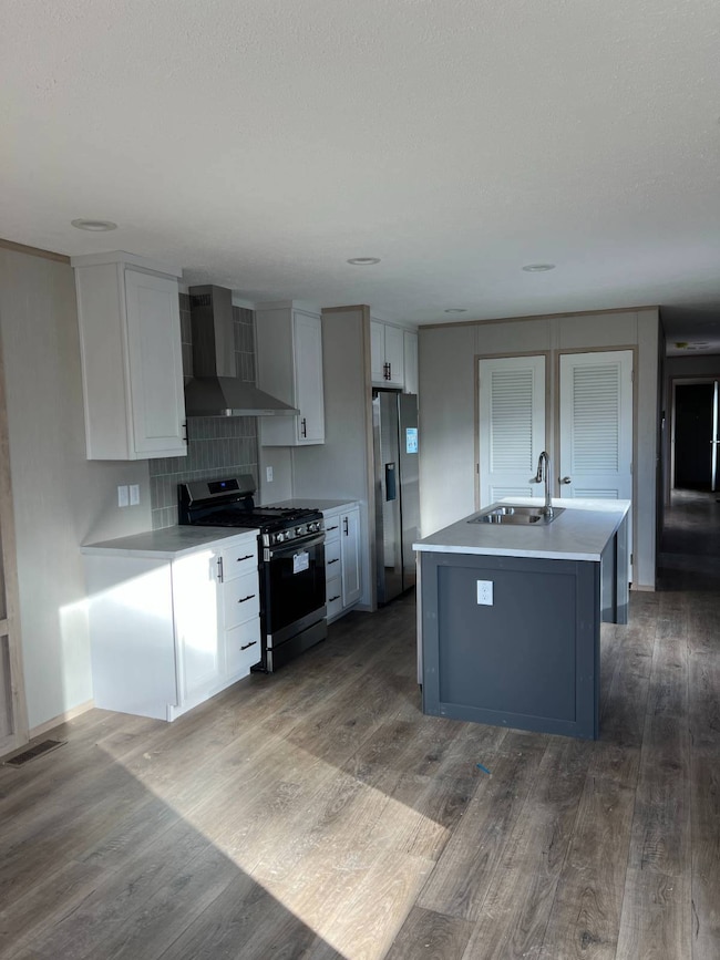 Spacious Kitchen