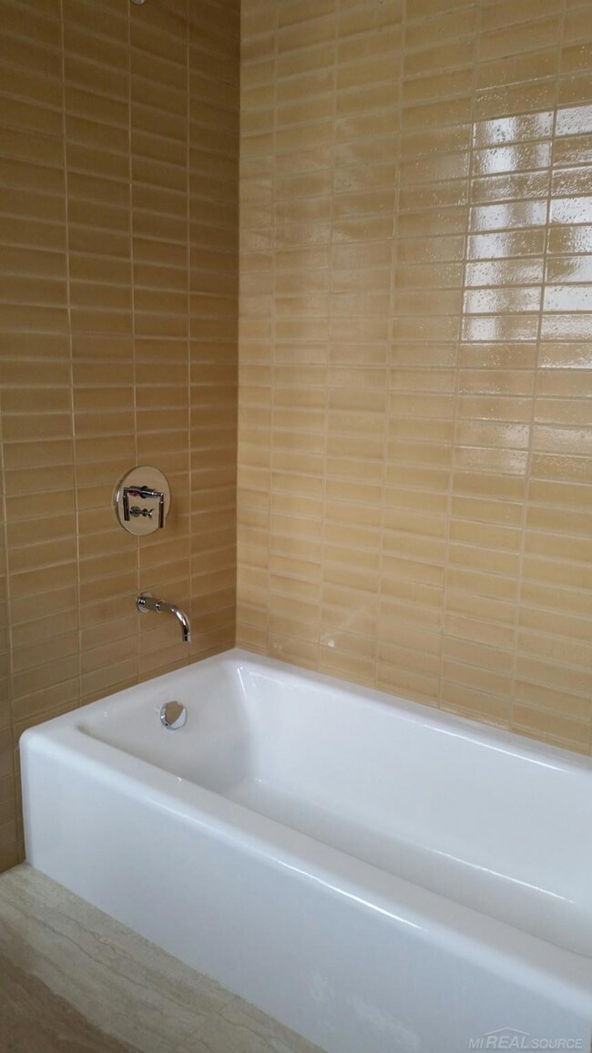 34977 Woodward Ave unit 450, Birmingham, MI 48009 - photo 7
