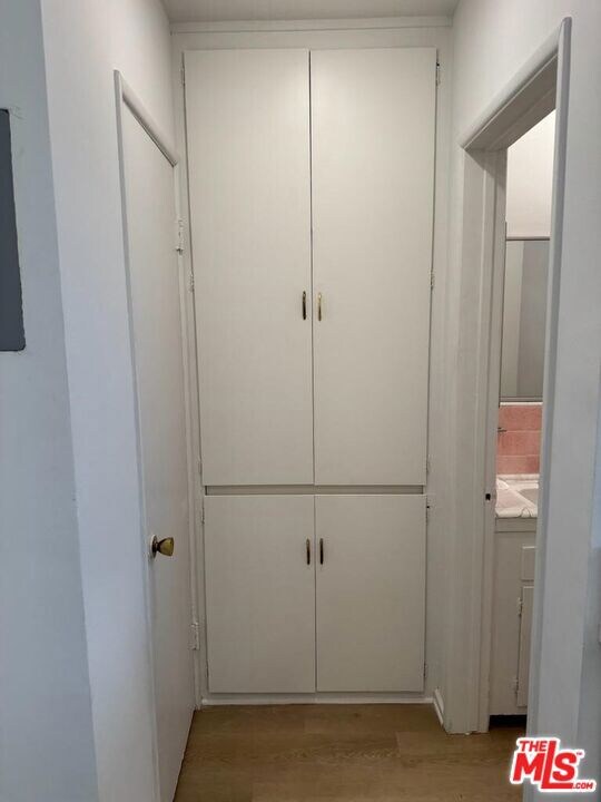 11938 Goshen Ave unit 10, Los Angeles, CA 90049 - photo 6