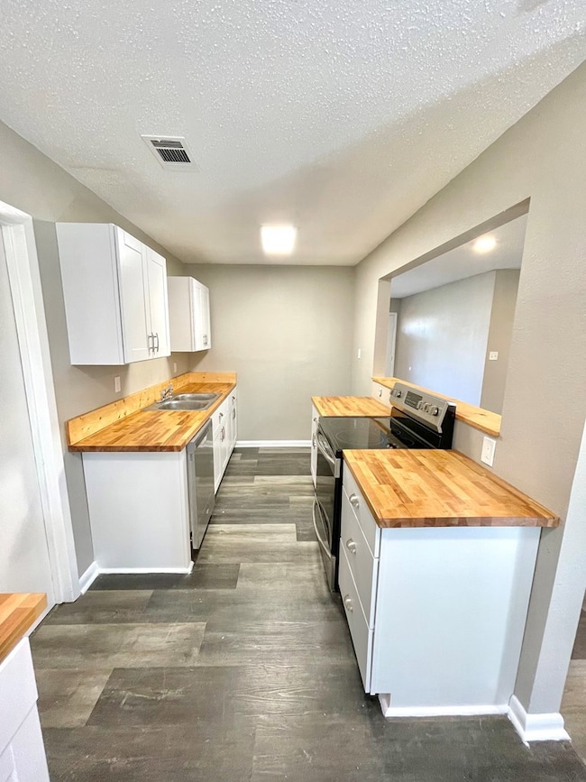 1102 Douglas St, Picayune, MS 39466 - photo 6