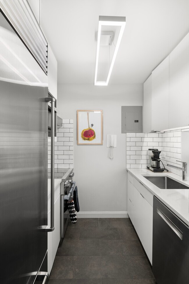 The Carlton Park Cooperative unit 3BC, New York, NY 10128 - photo 5