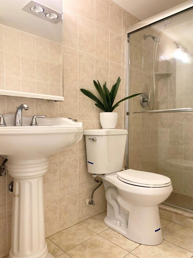 297 Camden M, West Palm Beach, FL 33417 - photo 6