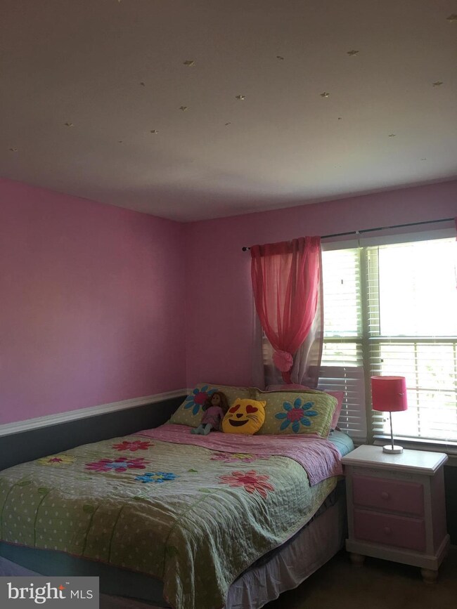 7459 Courtland Cir, Manassas, VA 20111 - photo 5