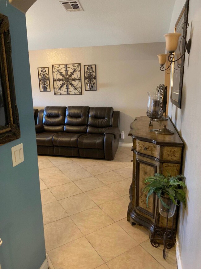 2133 W Sherman St, Phoenix, AZ 85009 - photo 5