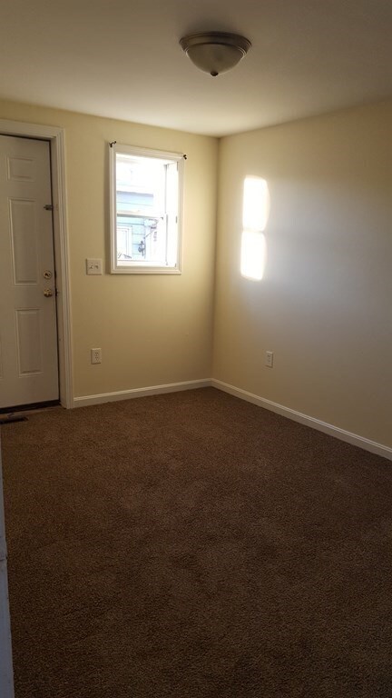 134 Coburn St unit 3, Lowell, MA 01850 - photo 7