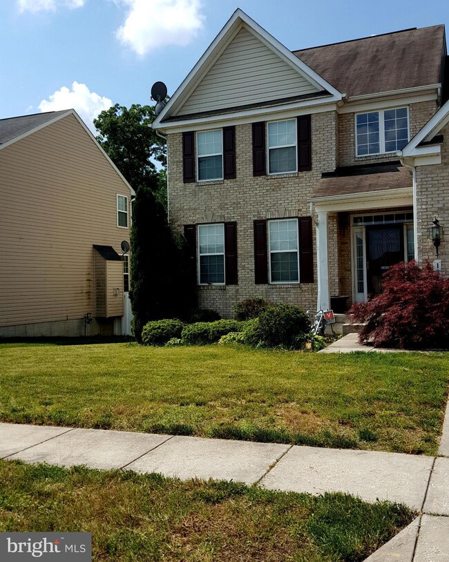 10249 Warfield St, White Plains, MD 20695 - photo 2