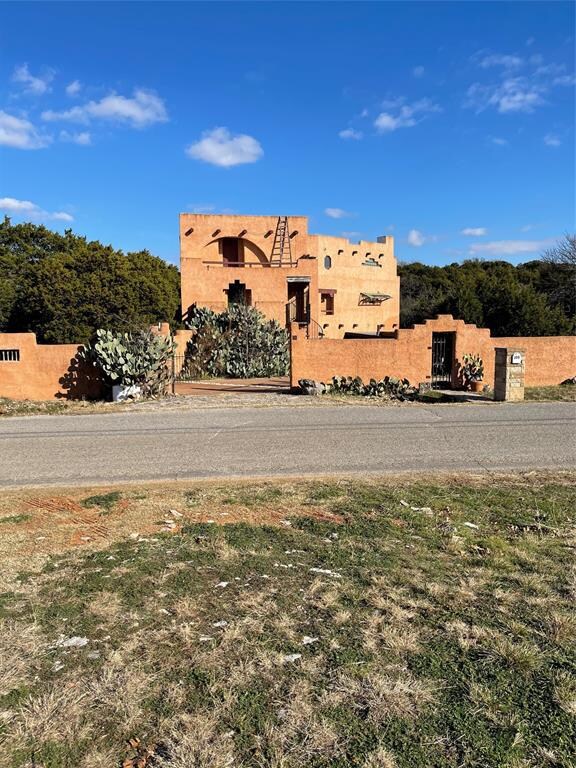 308 Heritage Trail, Granbury, TX 76048 - photo 3