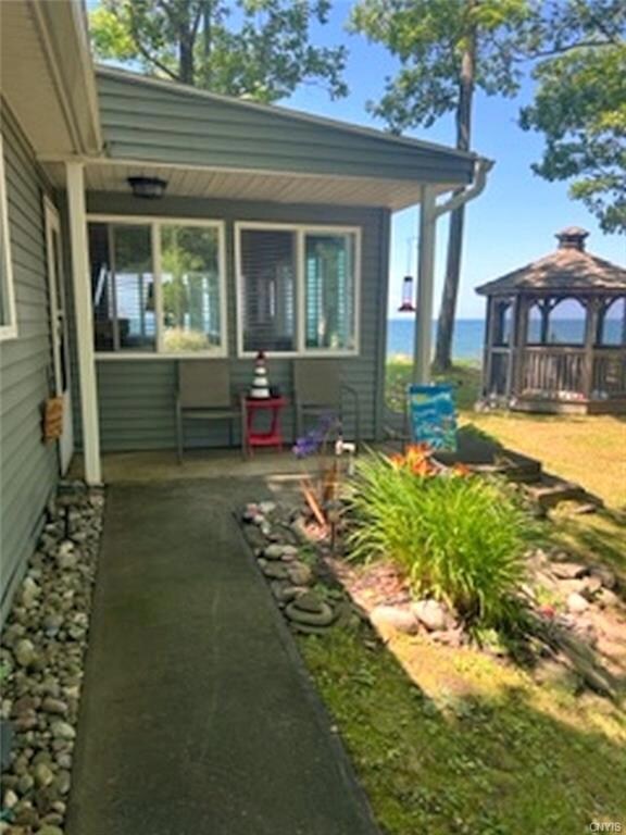 Main Walkway into home
