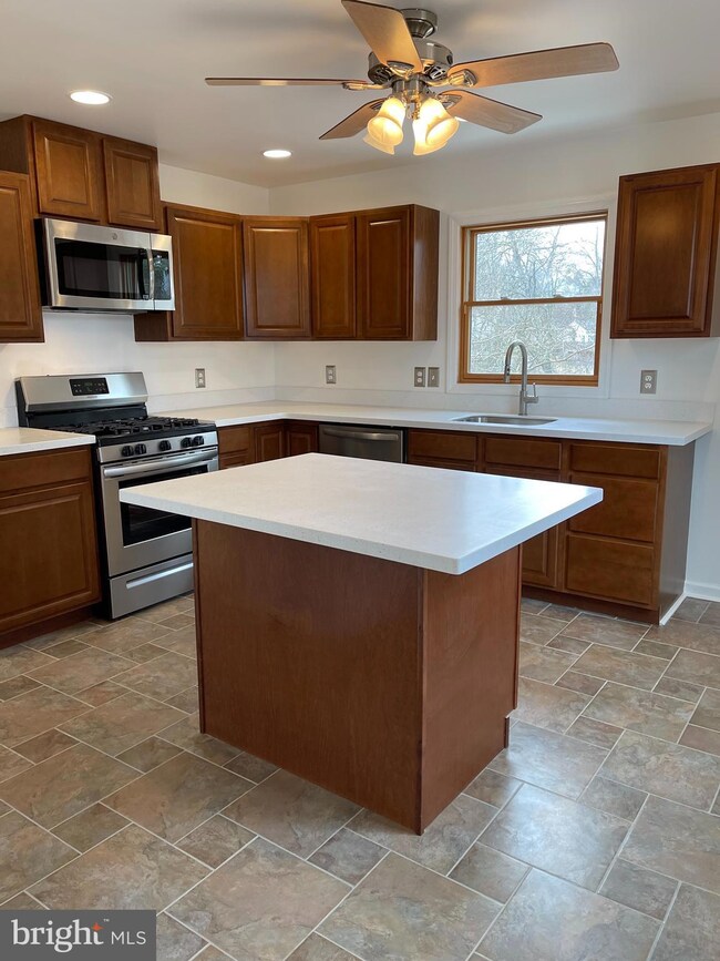 27 Higgins Ave, Clementon, NJ 08021 - photo 4