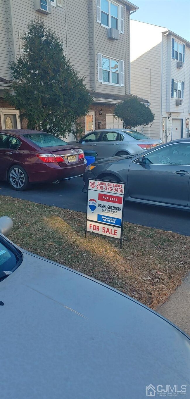 45 Larch St, Carteret, NJ 07008 - photo 4