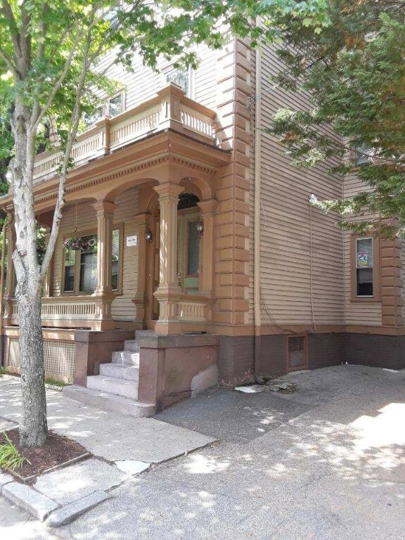 27 Princeton Ave, Providence, RI 02907 - photo 2