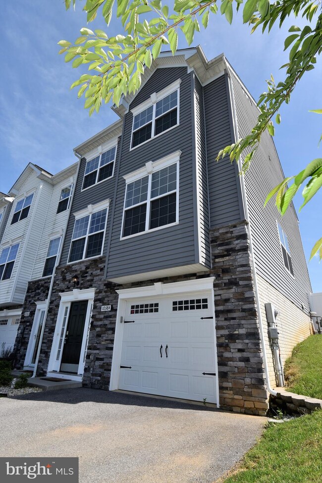 10384 Lantern Ln, Hagerstown, MD 21740 - photo 3