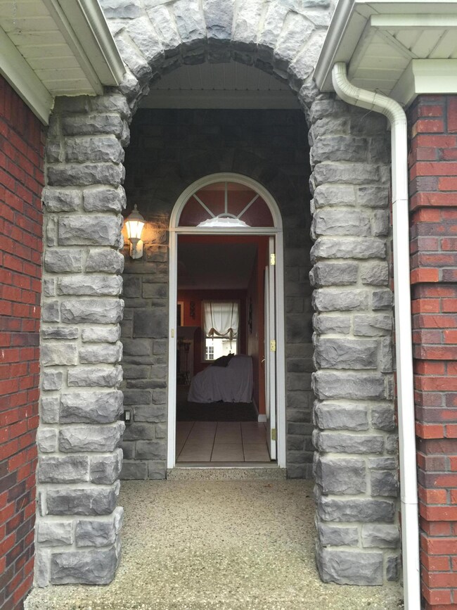 417 Helm Ln, Mount Washington, KY 40047 - photo 6