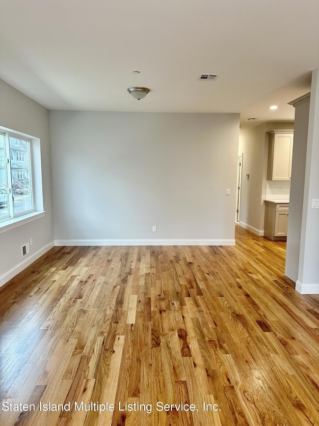 371 Maine Ave unit 1, Staten Island, NY 10314 - photo 3