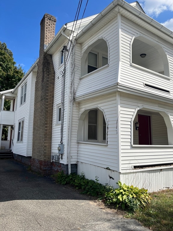 183 Middlesex St, Springfield, MA 01109 - photo 2