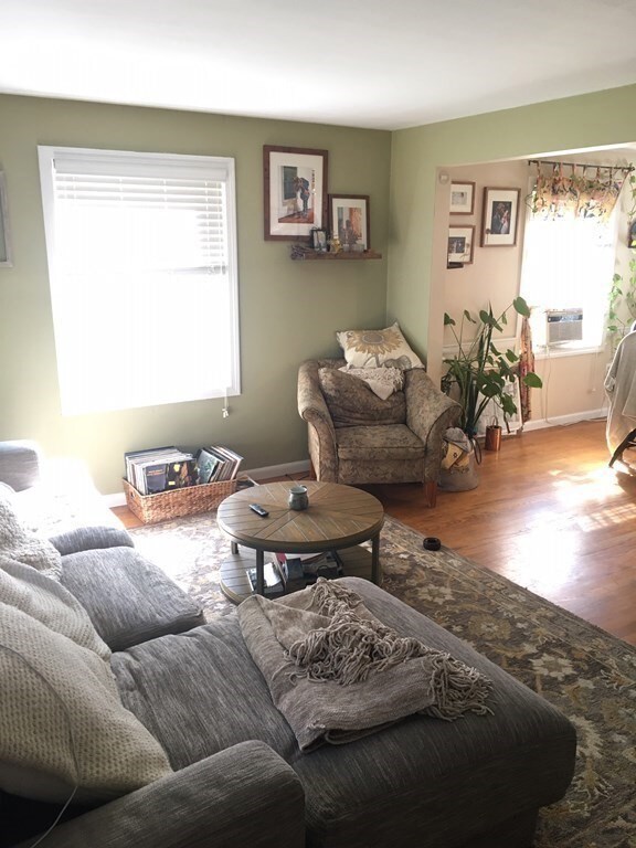 110 Rowe St unit 1, Auburndale, MA 02466 - photo 3