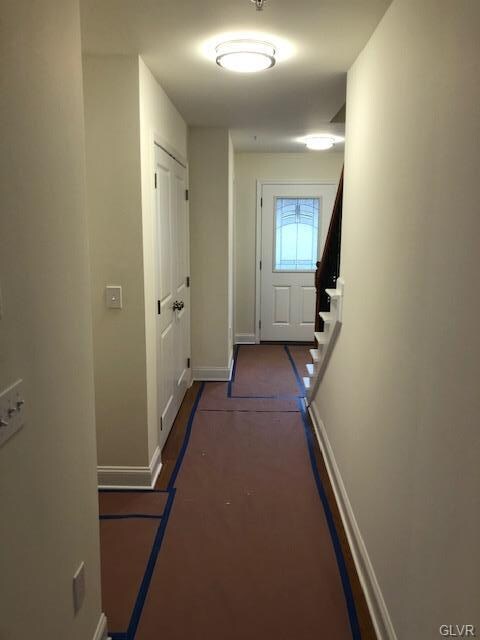 4262 Roosevelt St, Whitehall, PA 18052 - photo 7