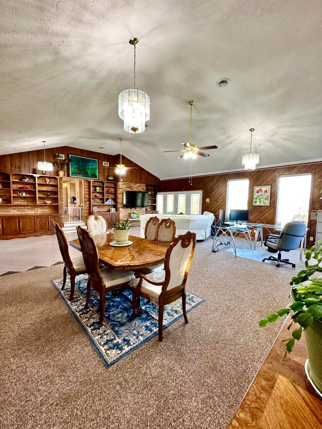 Great Room 1039