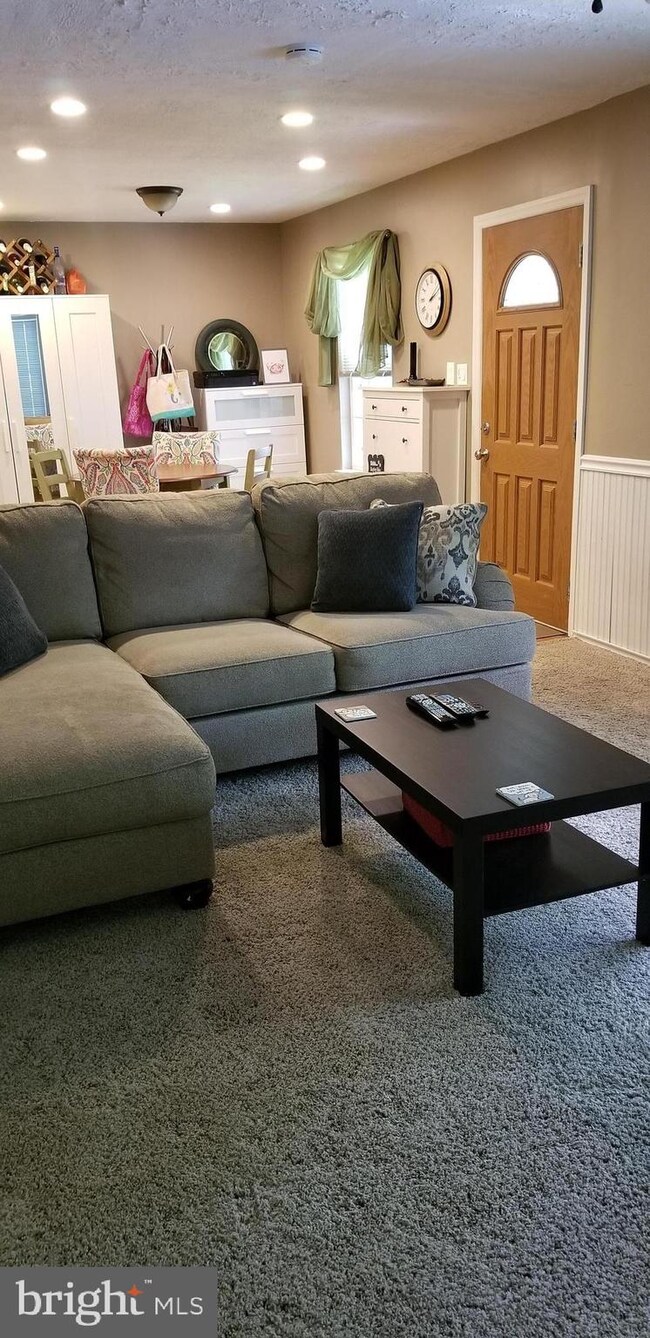 26122 Cresent Ln, Mechanicsville, MD 20659 - photo 2