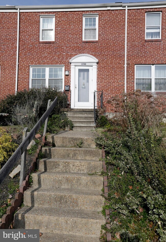 1740 Pin Oak Rd, Parkville, MD 21234 - photo 2