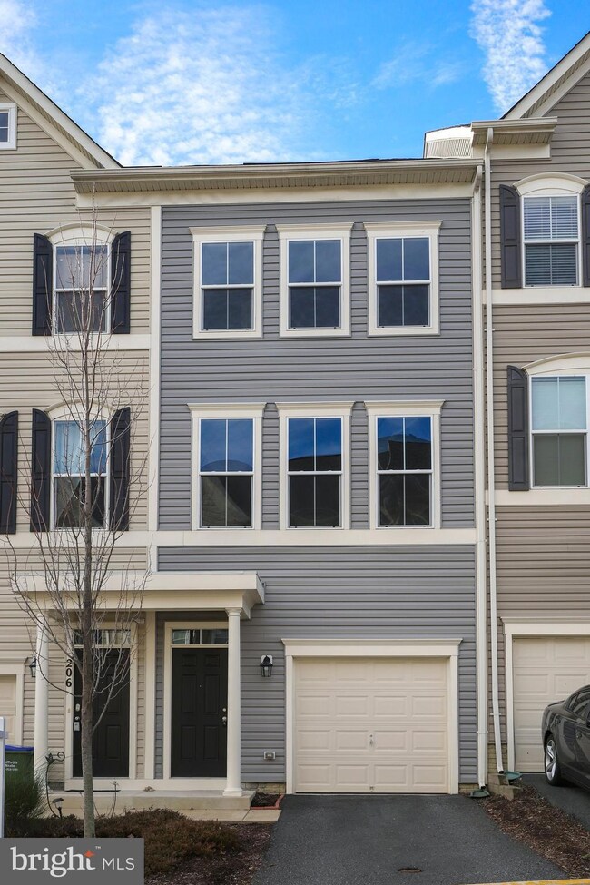 204 Shamrock Dr, Stafford, VA 22556 - photo 3