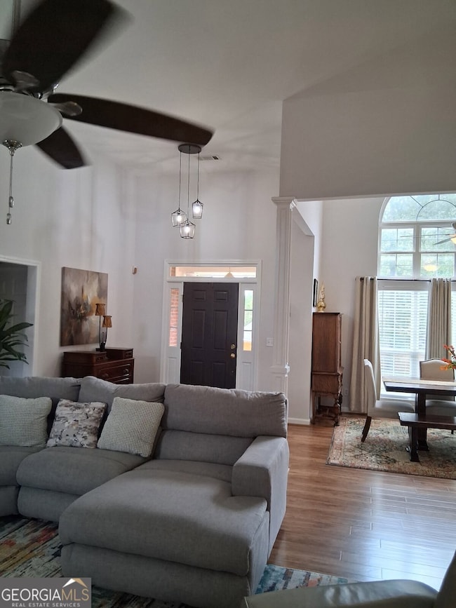 915 Charleston Ct, Gainesville, GA 30501 - photo 4