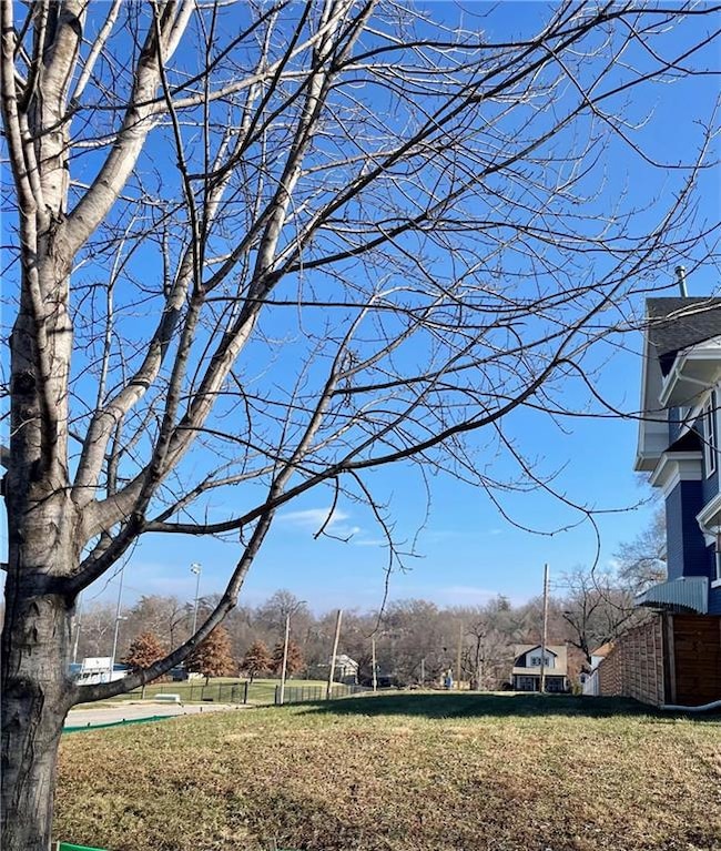 5401 Virginia Ave, Kansas City, MO 64110 - photo 2