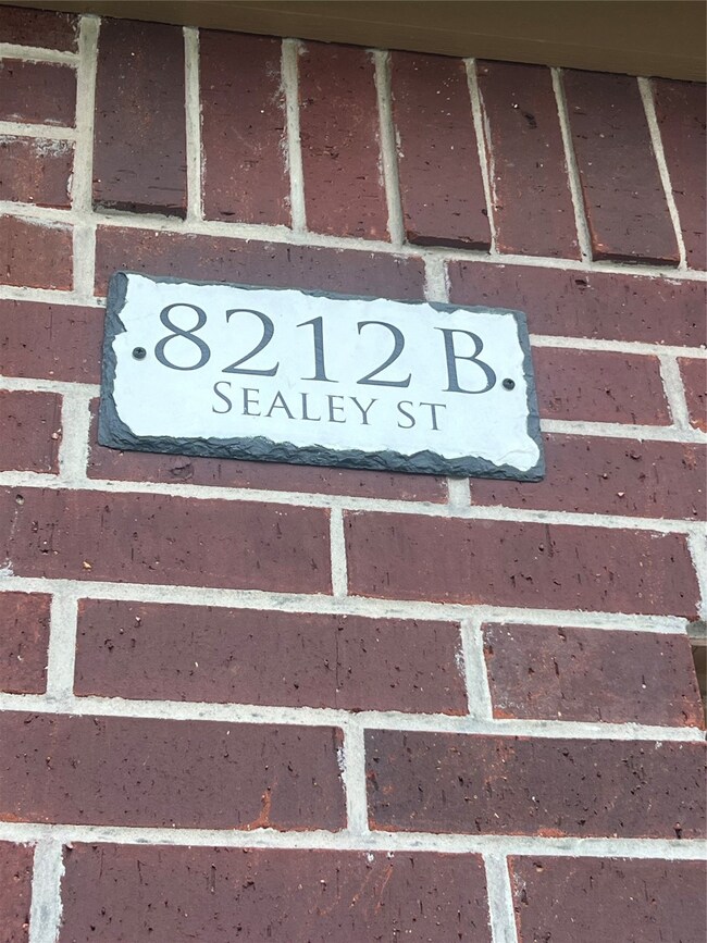 8212 Sealey St unit B, Houston, TX 77088 - photo 2