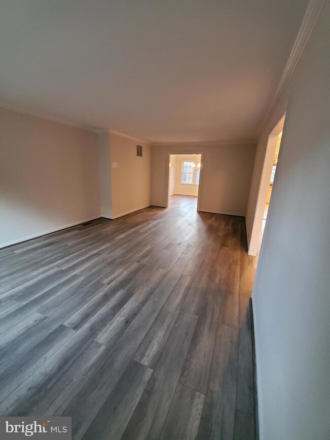 669 N Armistead St, Alexandria, VA 22312 - photo 4