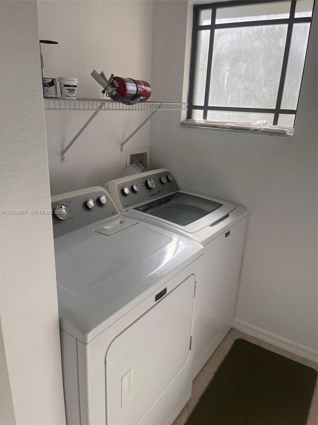 3021 Alcazar Place unit 203, Palm Beach Gardens, FL 33410 - photo 7