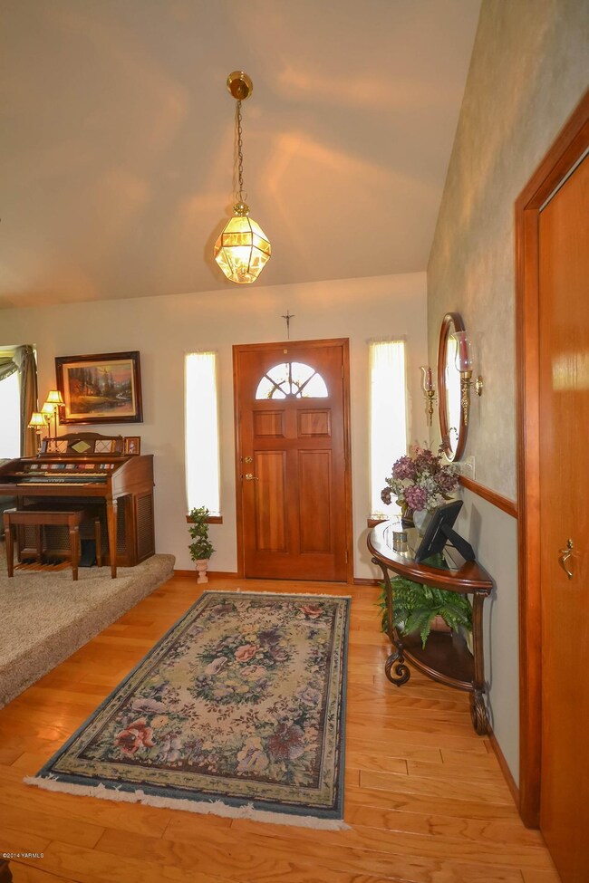 Entry Foyer