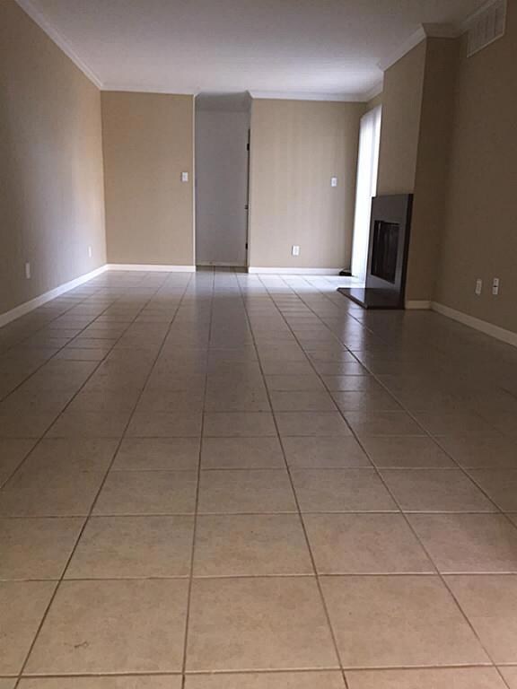 6401 Deihl Rd unit 204, Houston, TX 77092 - photo 5