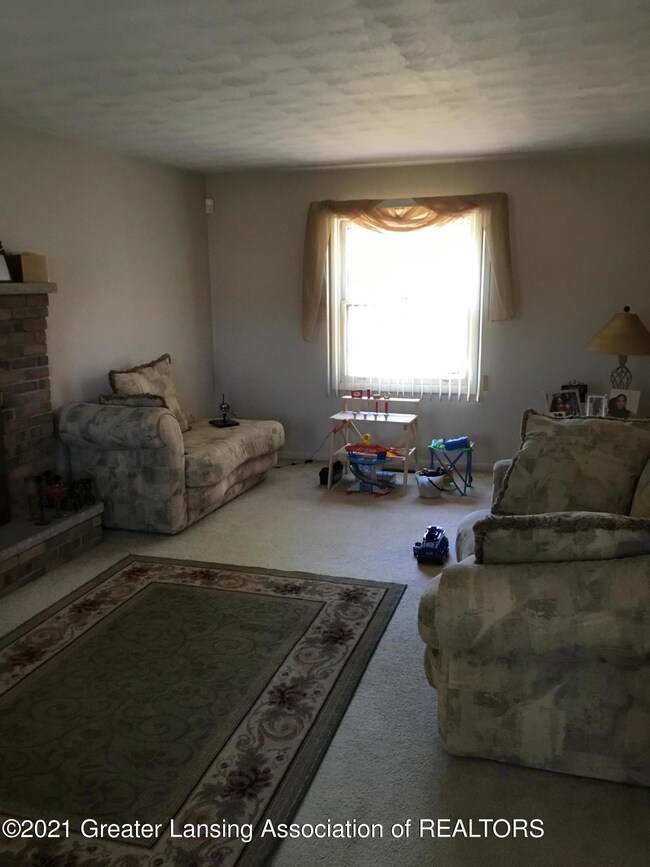 2304 Victor Ave, Lansing, MI 48911 - photo 3