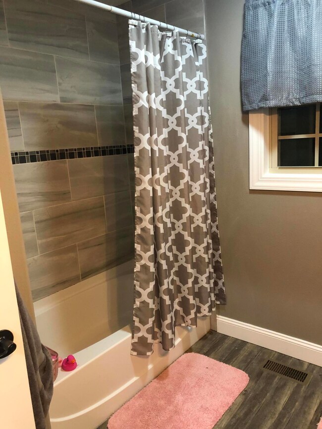 601 Colby Cir, Crossville, TN 38571 - photo 5