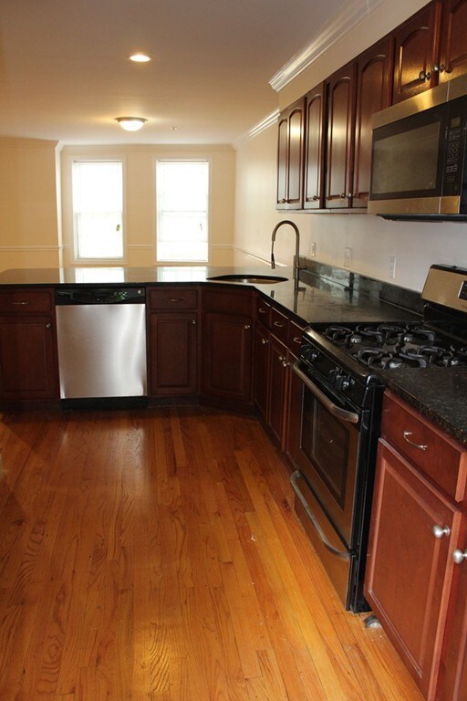 1317 Blue Hill Ave unit 3, Mattapan, MA 02126 - photo 4