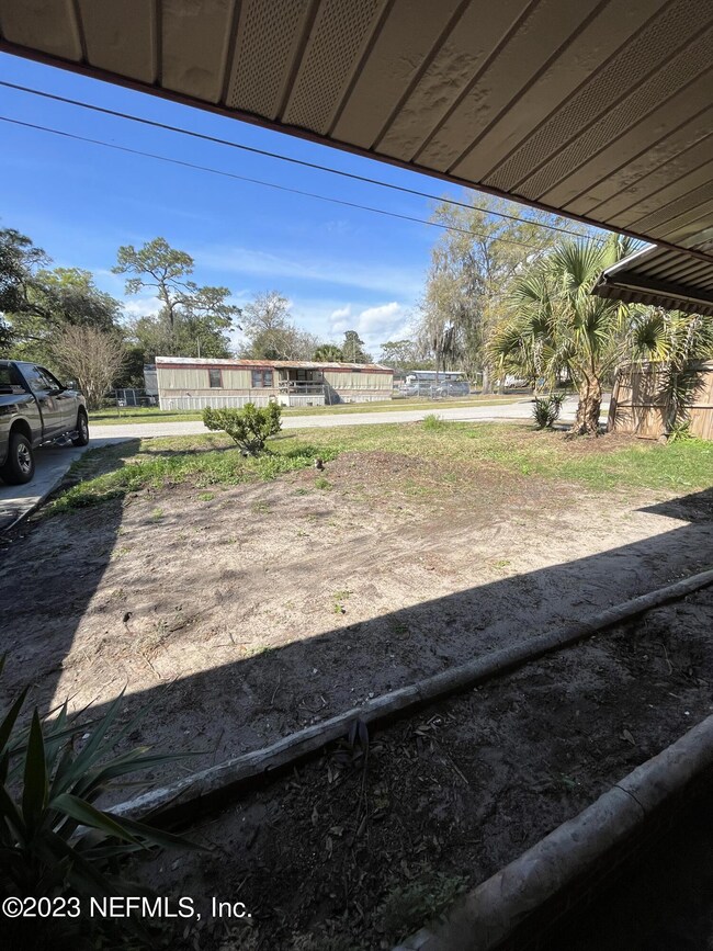 245 Bowlan St N, Jacksonville, FL 32211 - photo 4