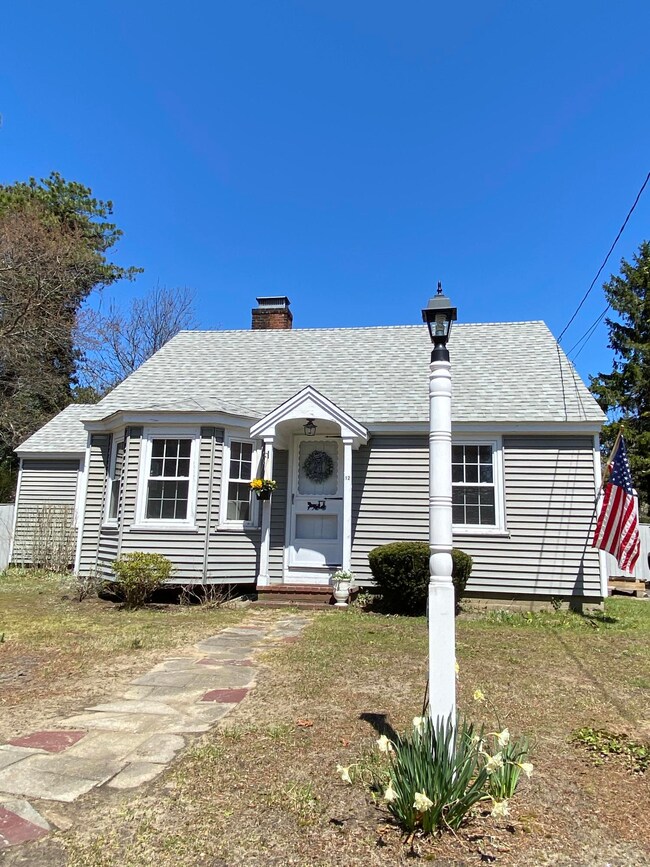 12 Smith St, Dennis Port, MA 02639 - photo 2