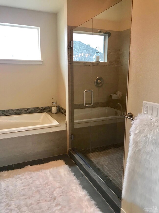 61586 Alstrup Rd, Bend, OR 97702 - photo 7