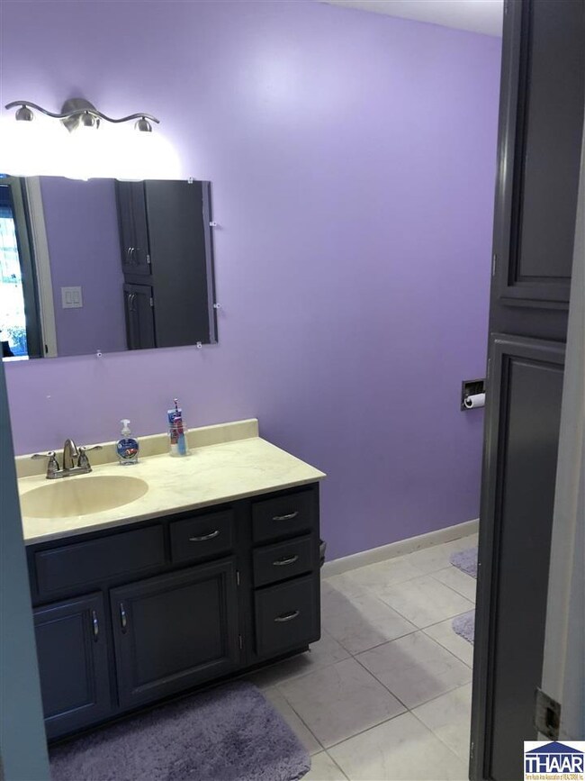 598 W Edgelea Rd, Sullivan, IN 47882 - photo 2