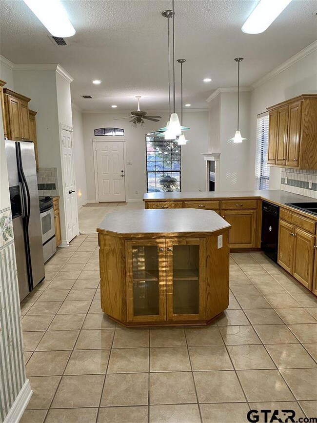 3449 3449 Iberville Dr, Tyler, TX 75701 - photo 7