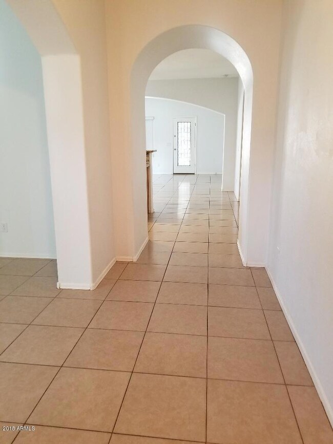 1284 E Hampton Ln, Gilbert, AZ 85295 - photo 3