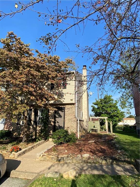 1207 Eagle St, Allentown, PA 18106 - photo 3